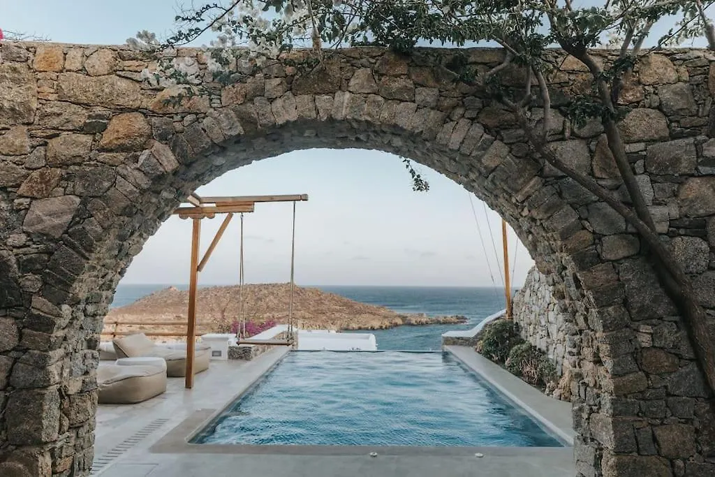 Private Cliffside Villa 